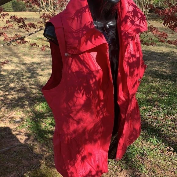 New Christopher & Banks Vest🌺 - Picture 12 of 14